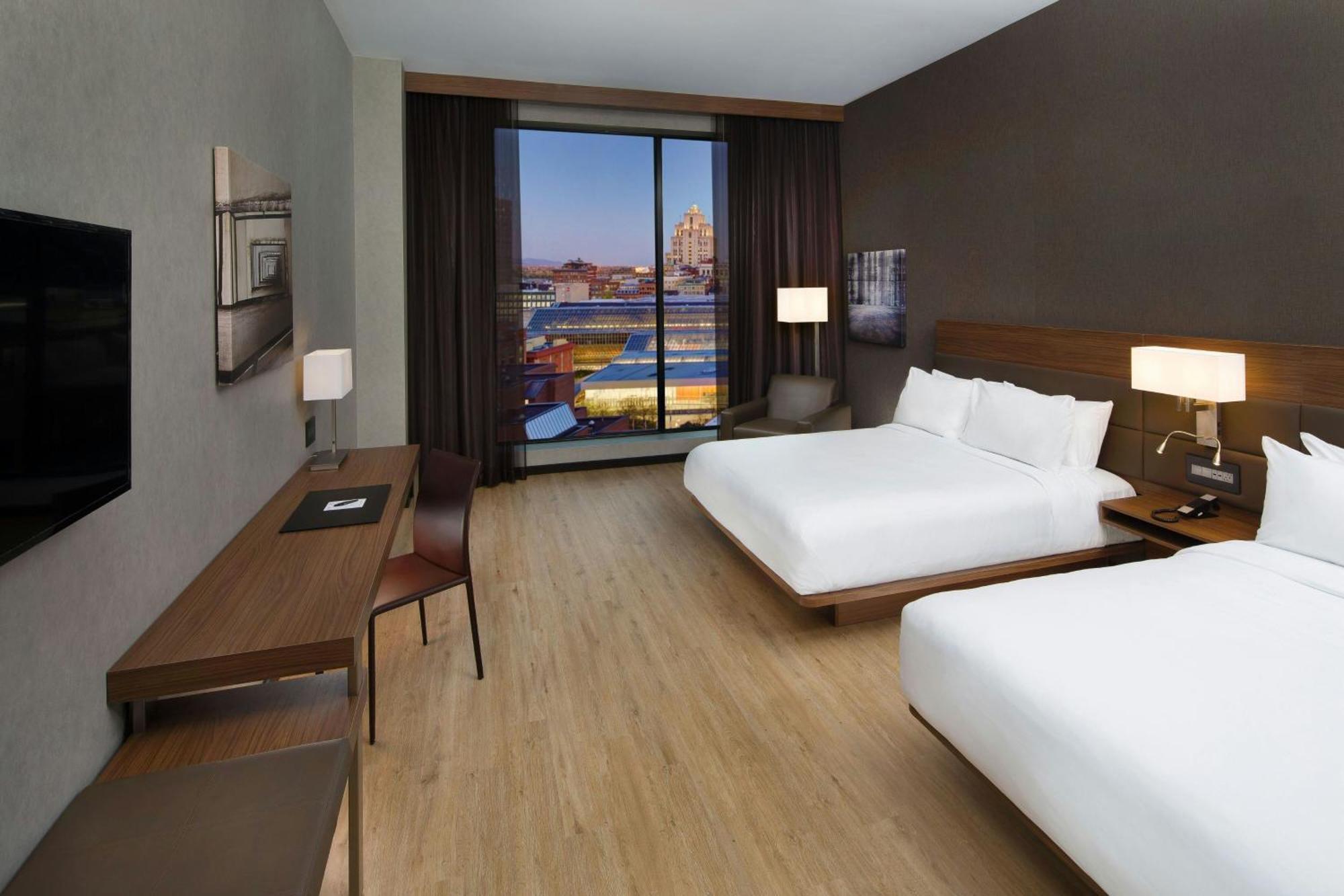 Hotel Ac By Marriott Downtown 4*